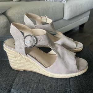 Women’s taupe wedges with silver side buckle. Women’s shoes